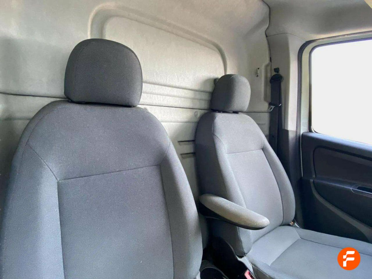 Foto Fiat Doblo 16