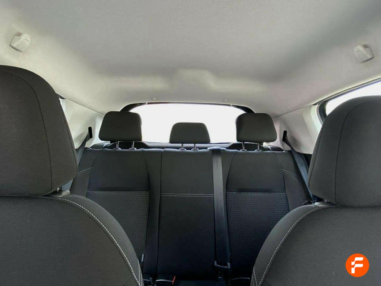 Foto Peugeot 208 11