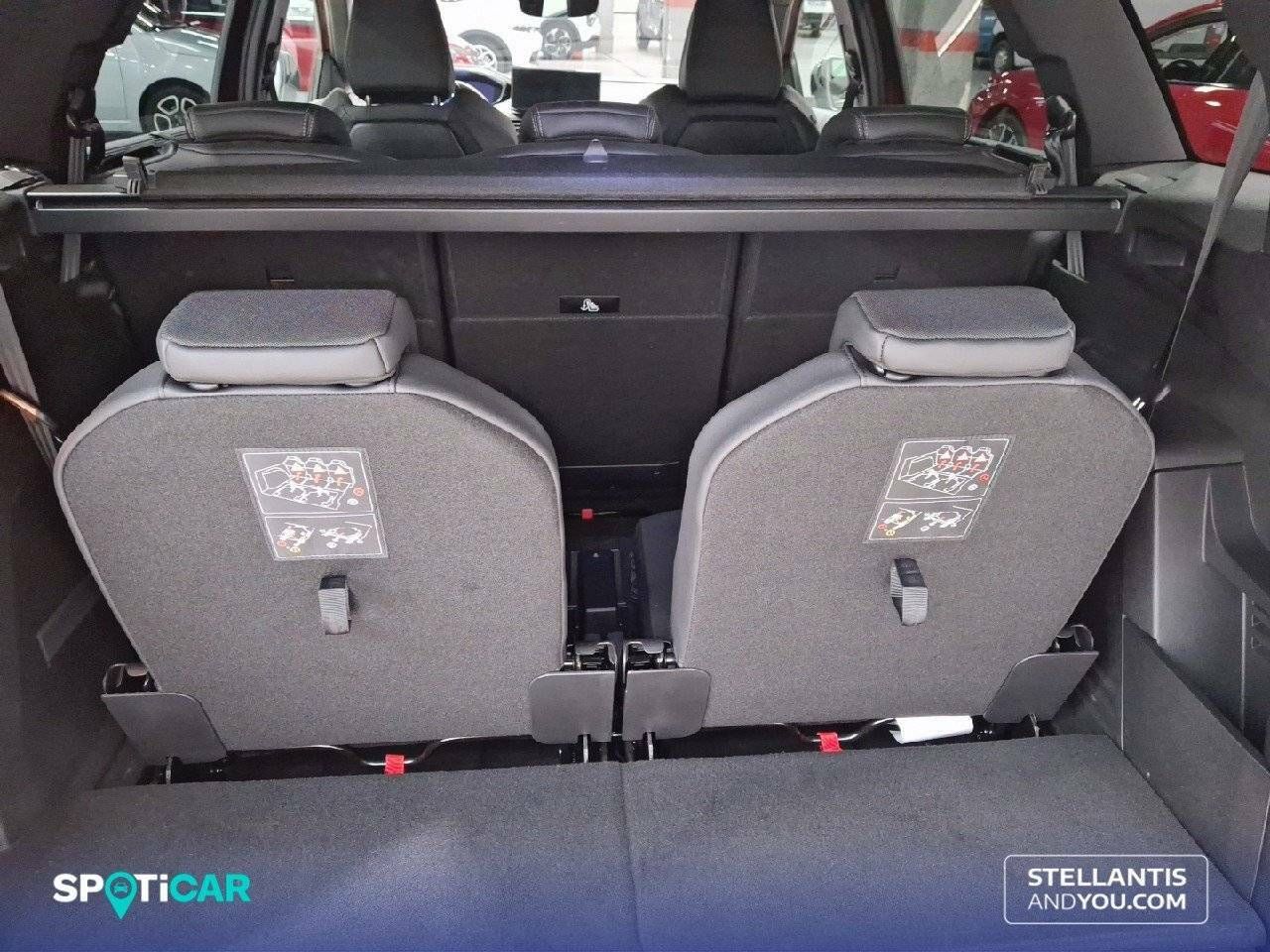Foto Peugeot 5008 25