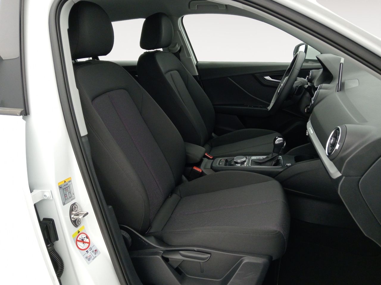 Foto Audi Q2 8