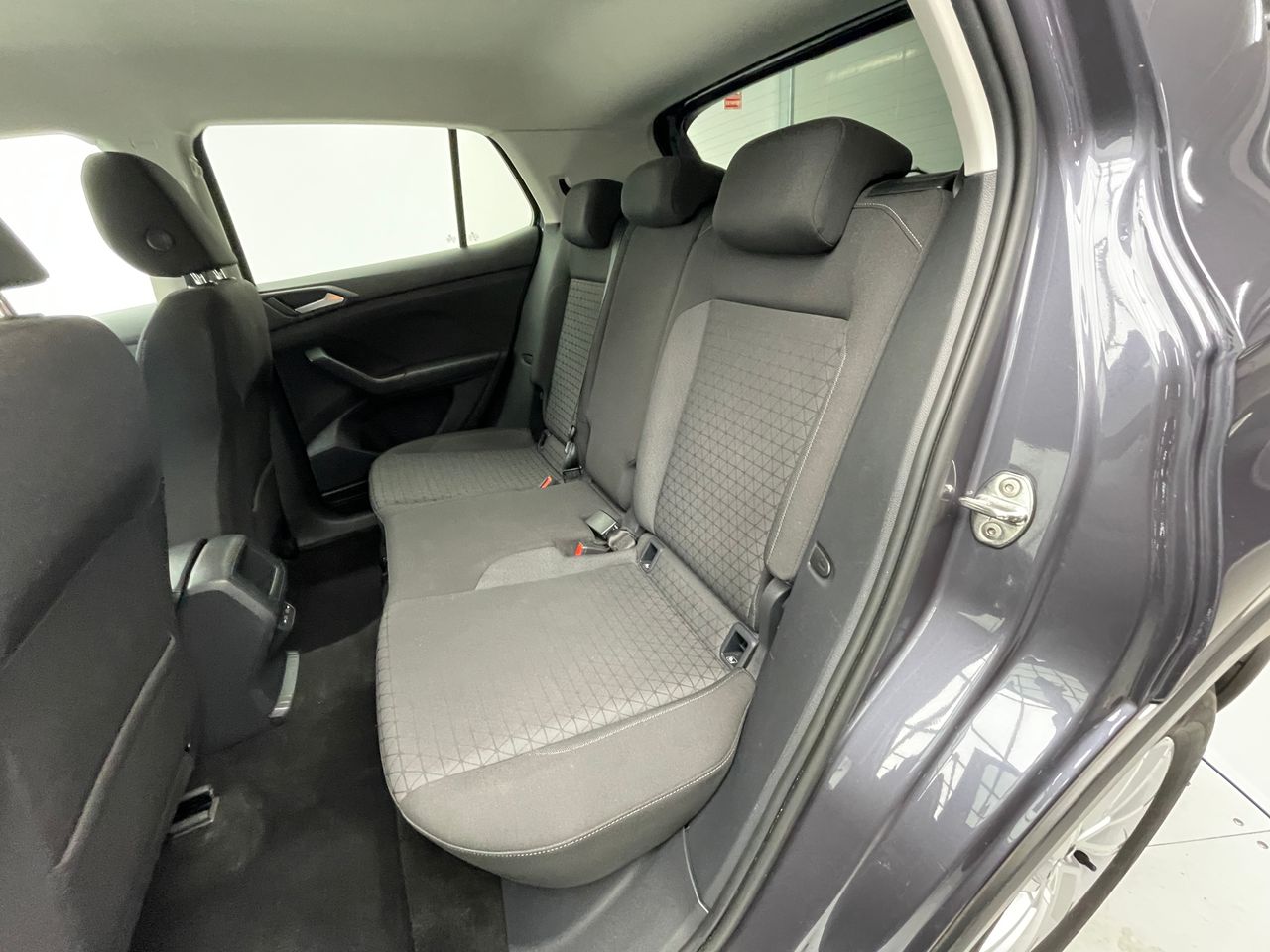 Foto Volkswagen T-Cross 11