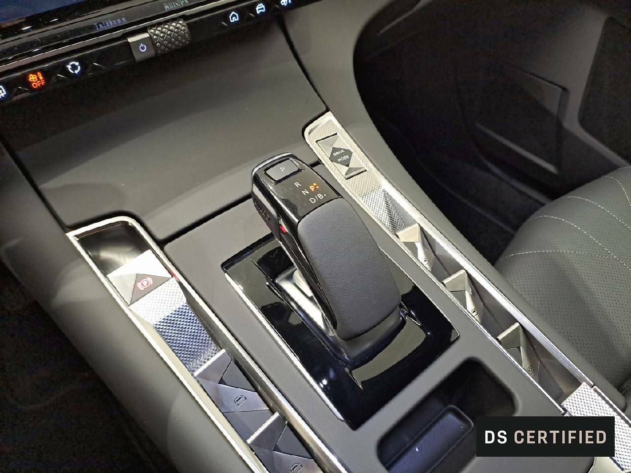 Foto DS Automobiles DS 7 12