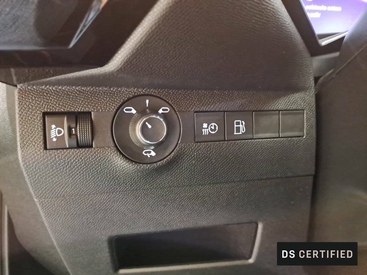Foto DS Automobiles DS 7 14