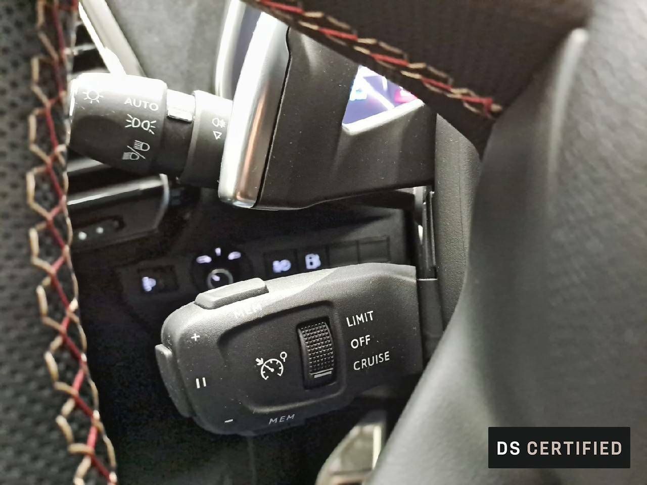 Foto DS Automobiles DS 7 17