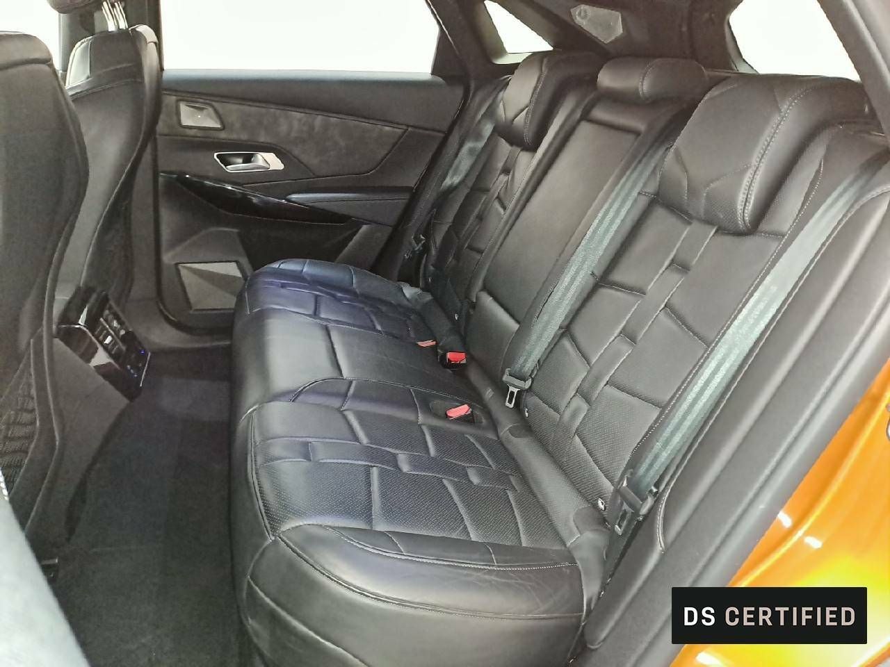 Foto DS Automobiles DS 7 10