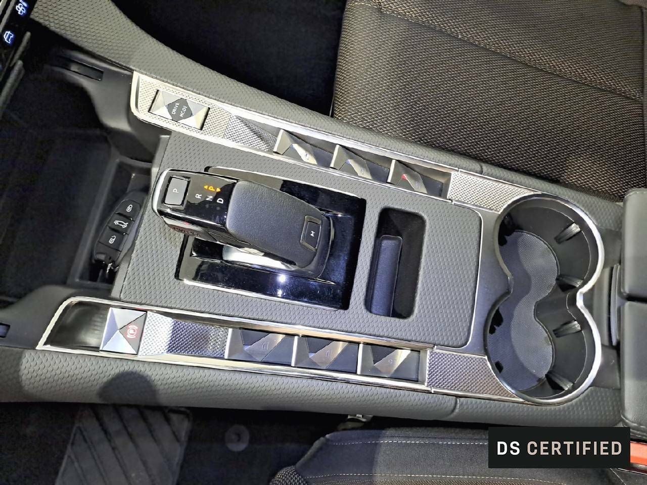 Foto DS Automobiles DS 7 21