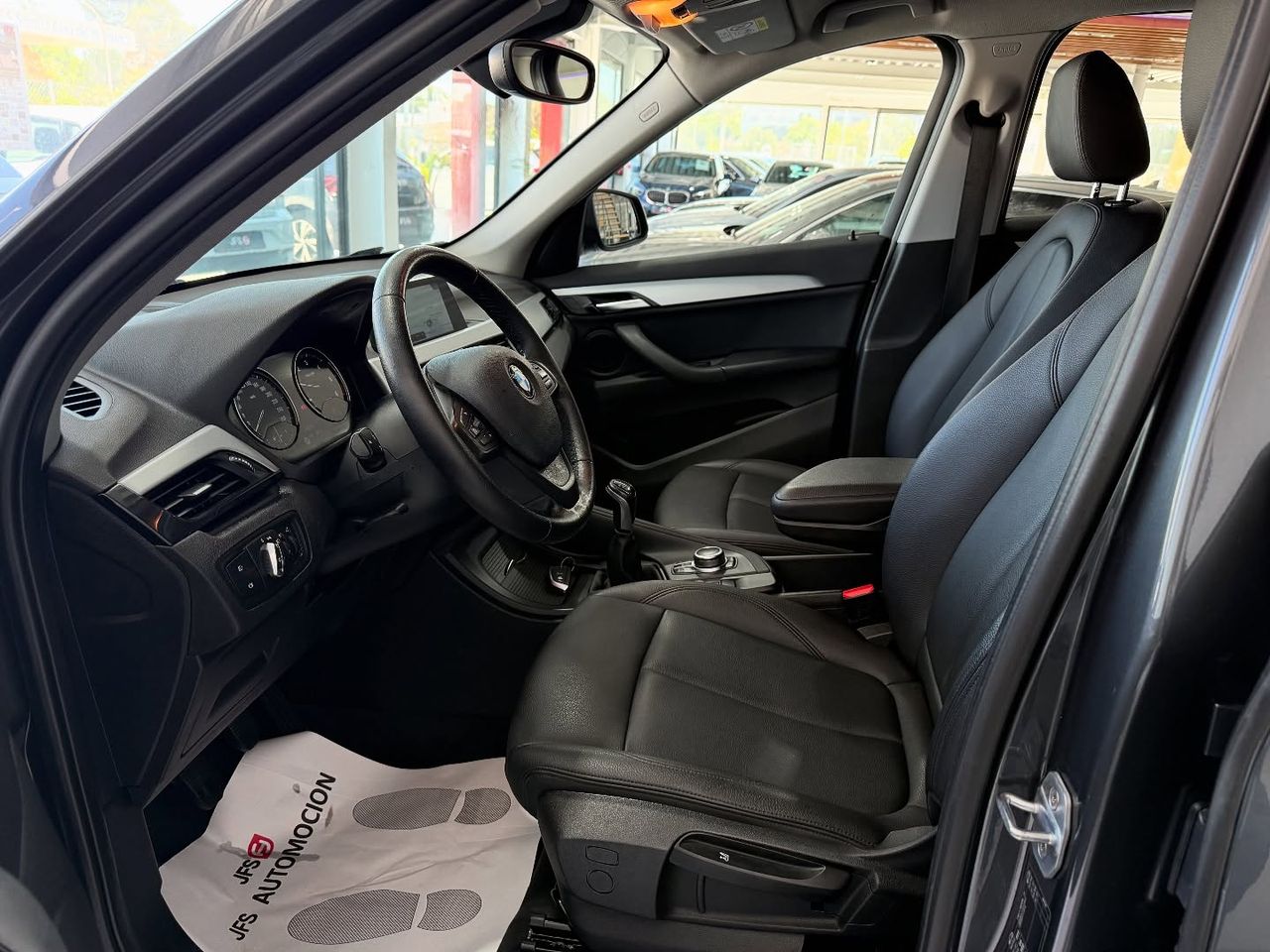 Foto BMW X1 5