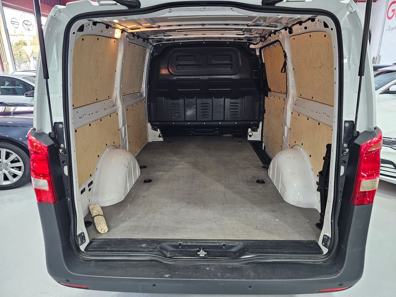Foto Mercedes-Benz Vito 11