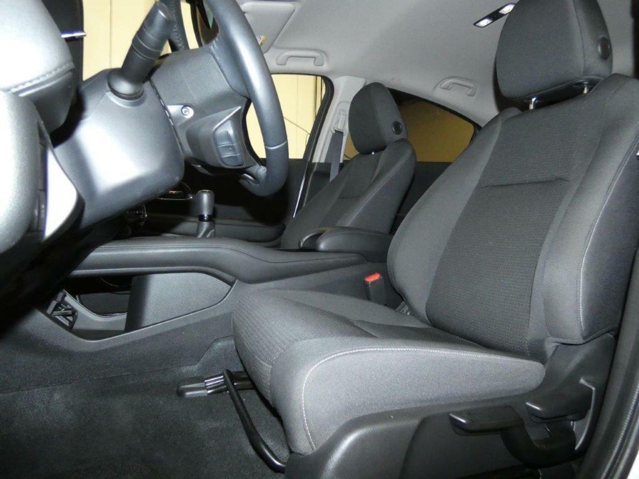 Foto Honda HR-V 17