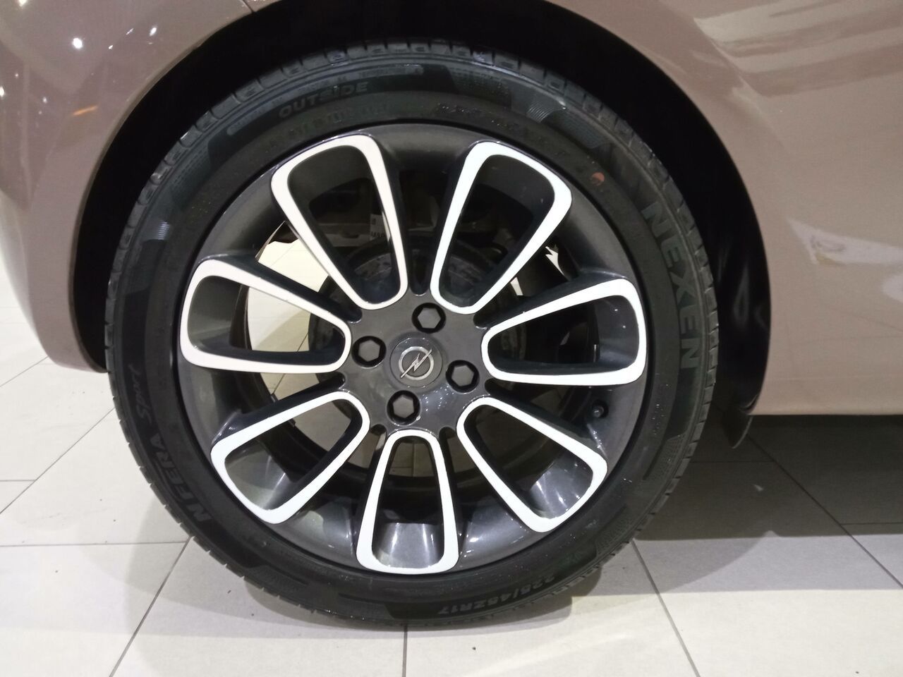 Foto Opel Adam 12