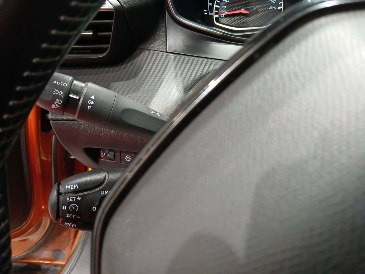 Foto Peugeot 2008 14