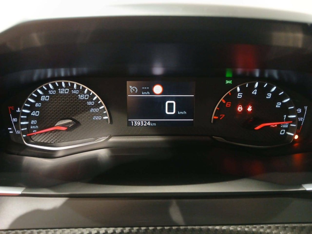 Foto Peugeot 2008 23
