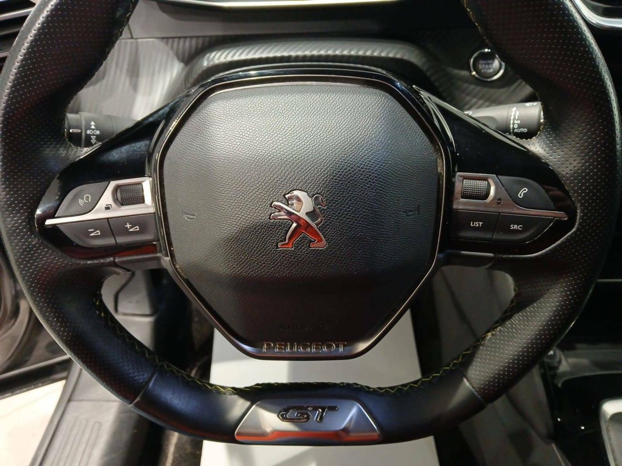 Foto Peugeot 2008 26
