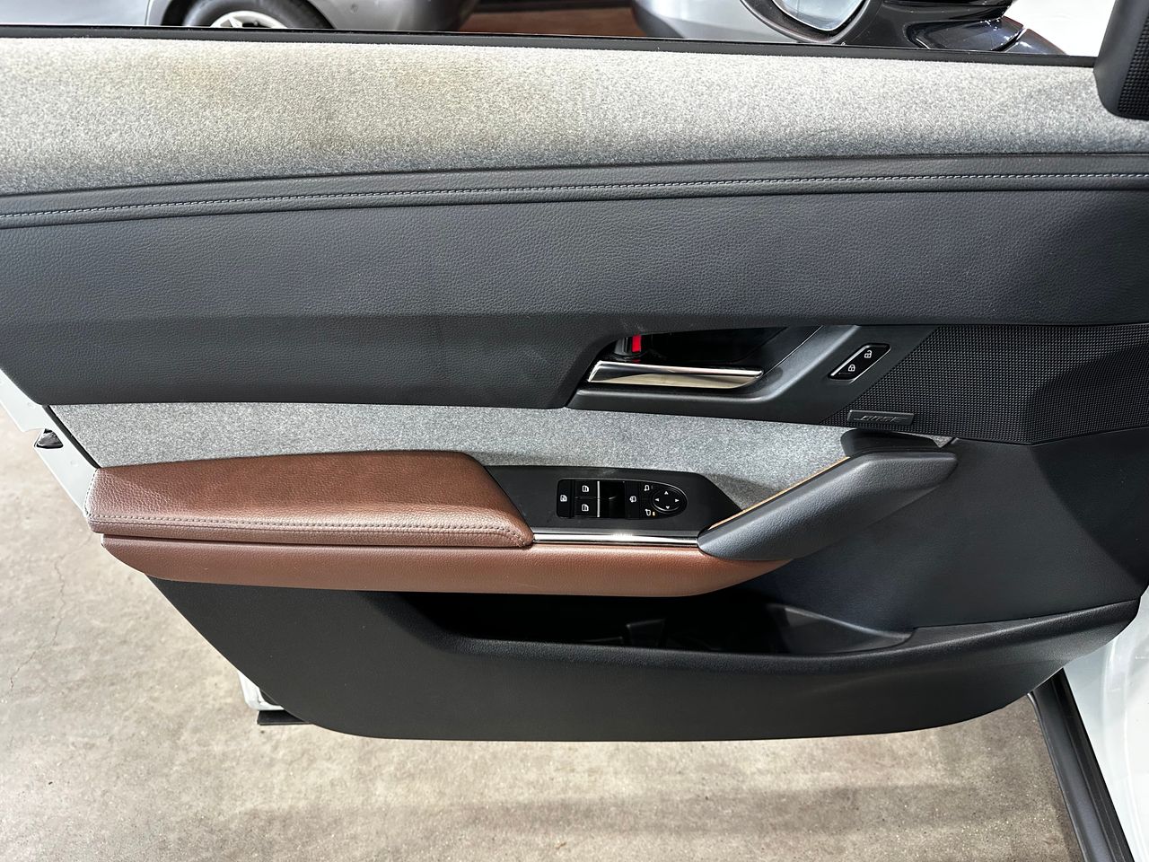 Foto Mazda MX-30 11