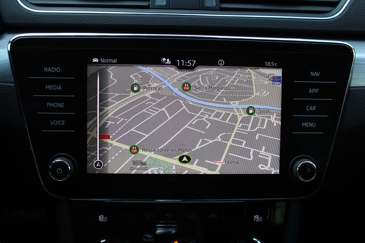 Foto Skoda Superb 17