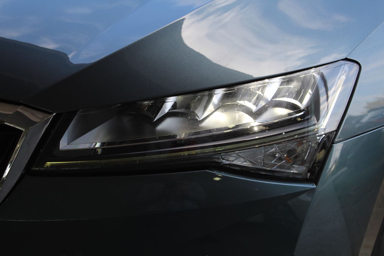 Foto Skoda Superb 29