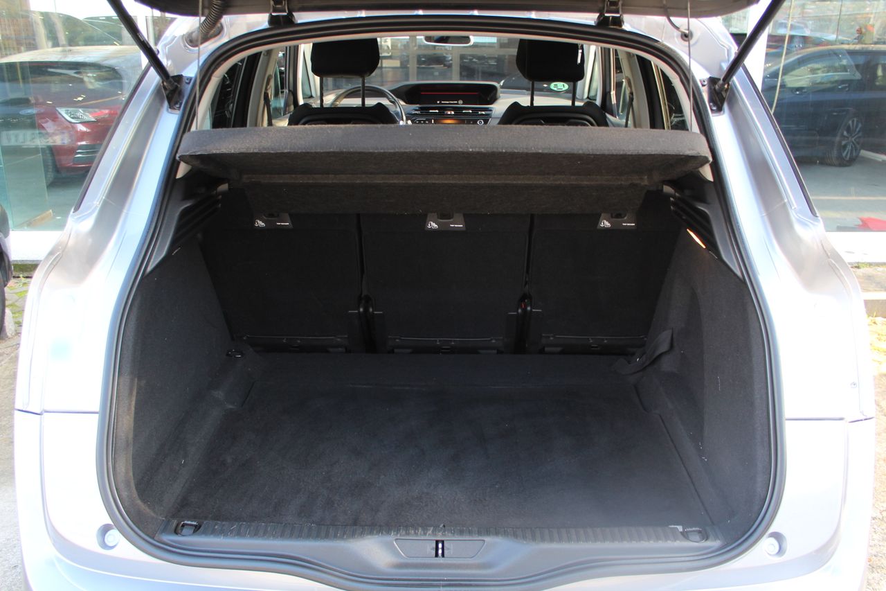 Foto Citroën C4 Picasso 23