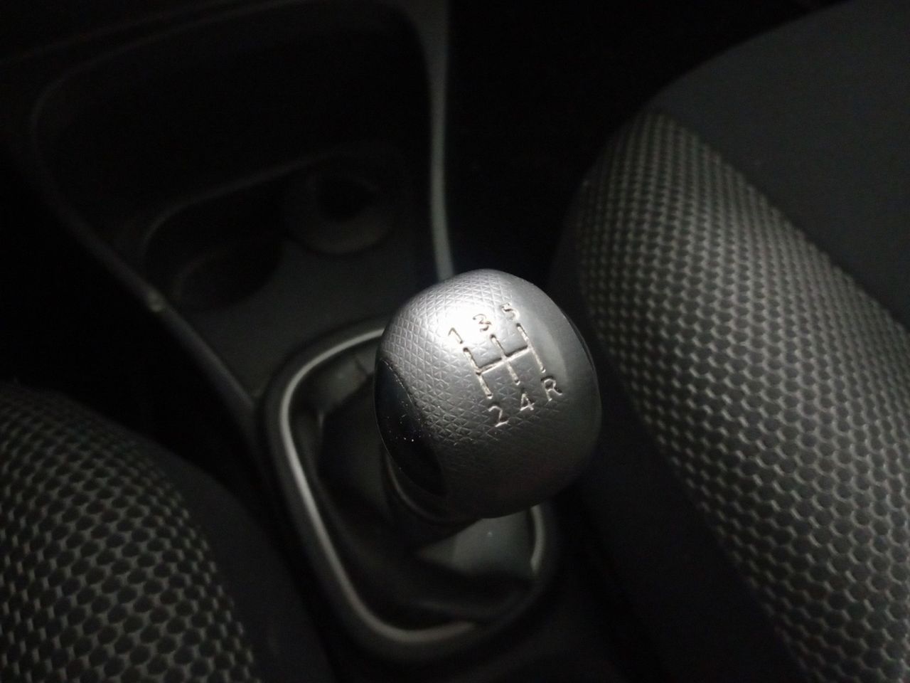 Foto Nissan Micra 12