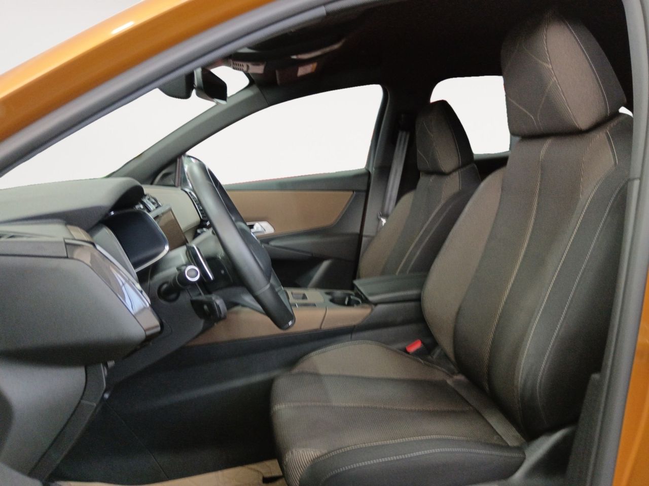 Foto DS Automobiles DS 7 8