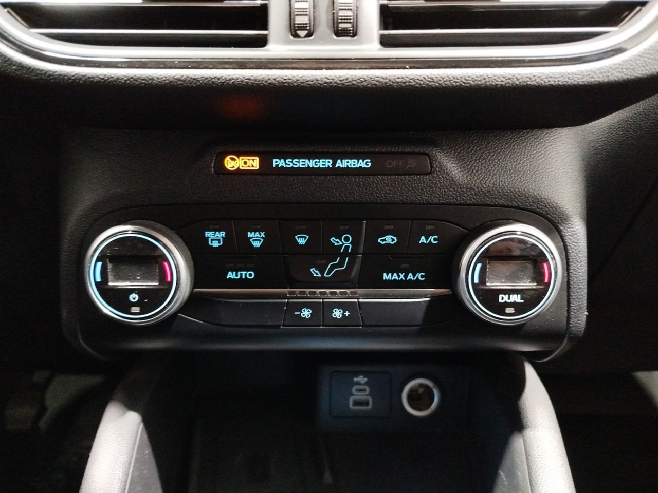 Foto Ford Kuga 17