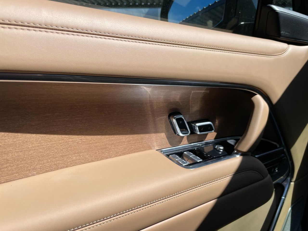 Foto Land-Rover Range Rover 16