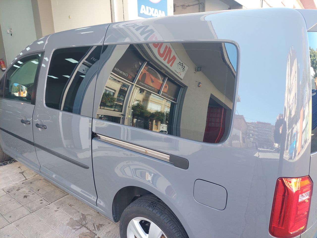 Foto Volkswagen Caddy 85