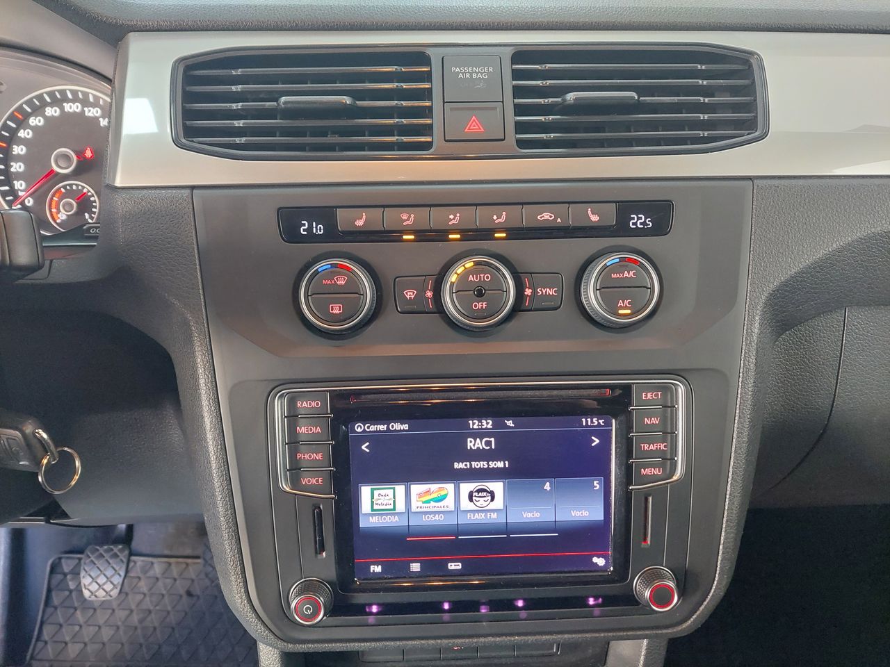Foto Volkswagen Caddy 19