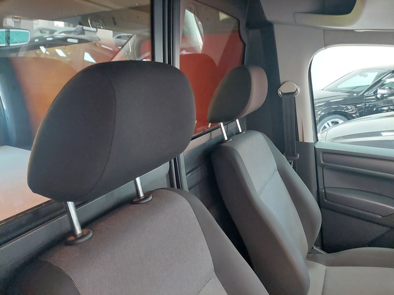 Foto Volkswagen Caddy 36