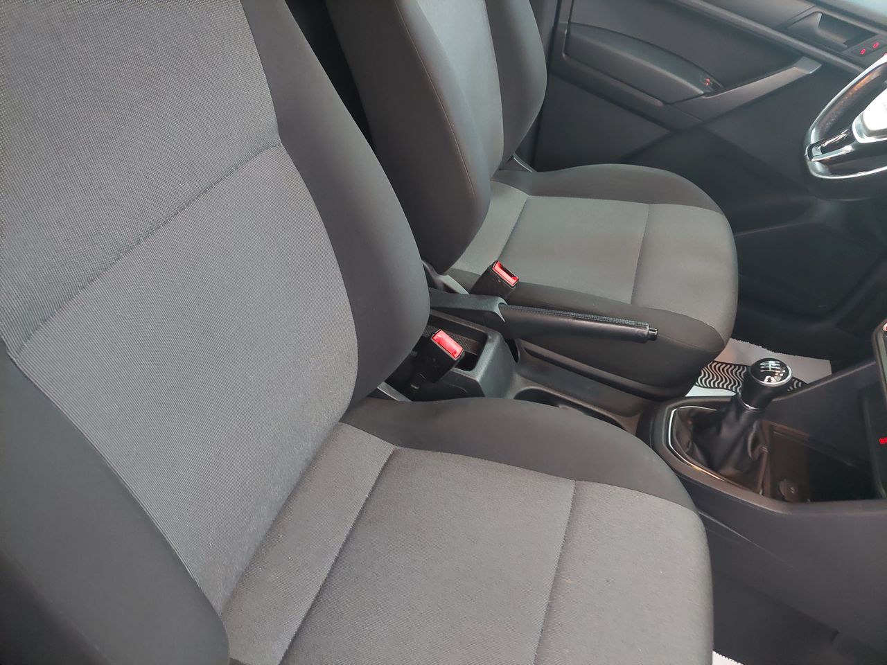 Foto Volkswagen Caddy 37