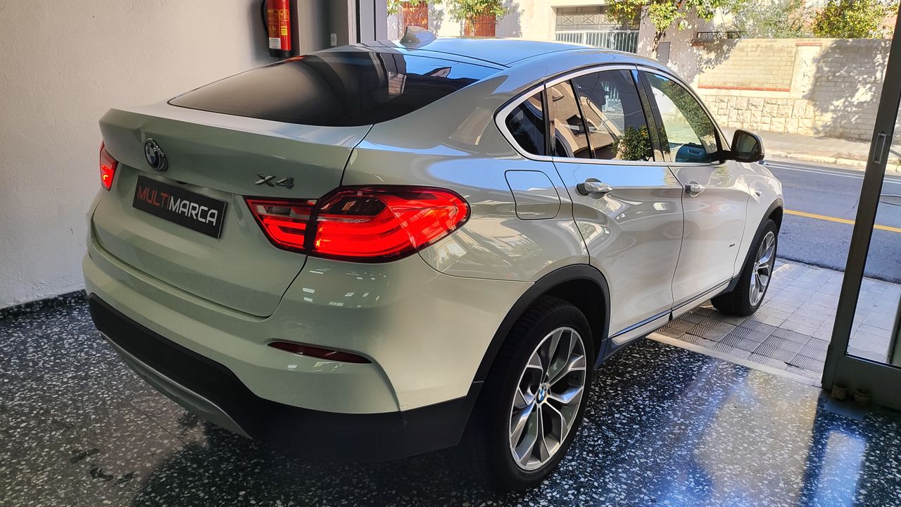 Foto BMW X4 4