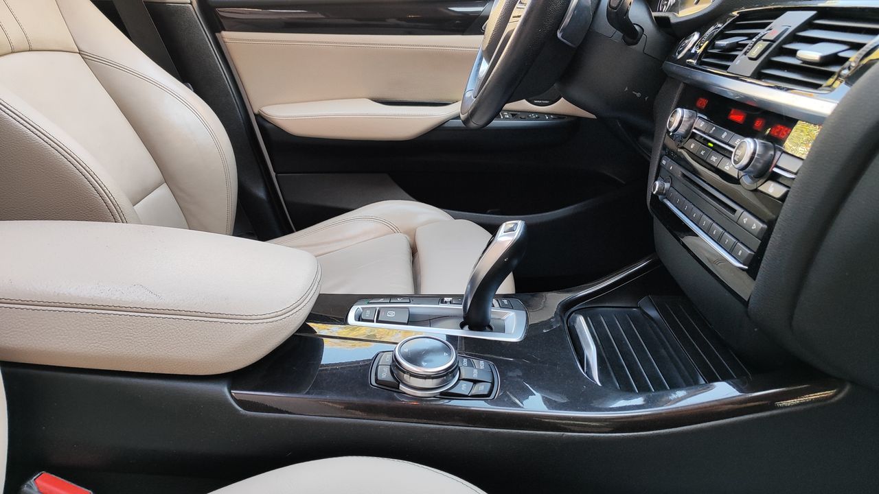 Foto BMW X4 10