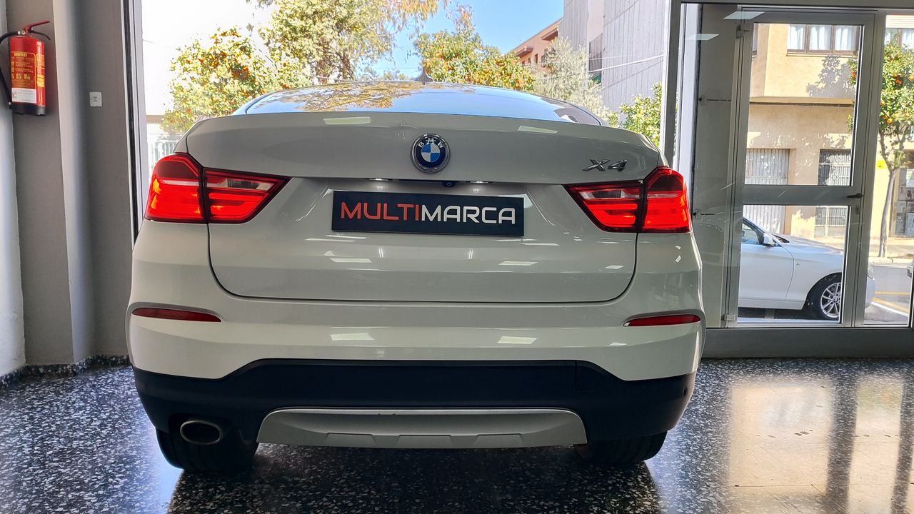 Foto BMW X4 20
