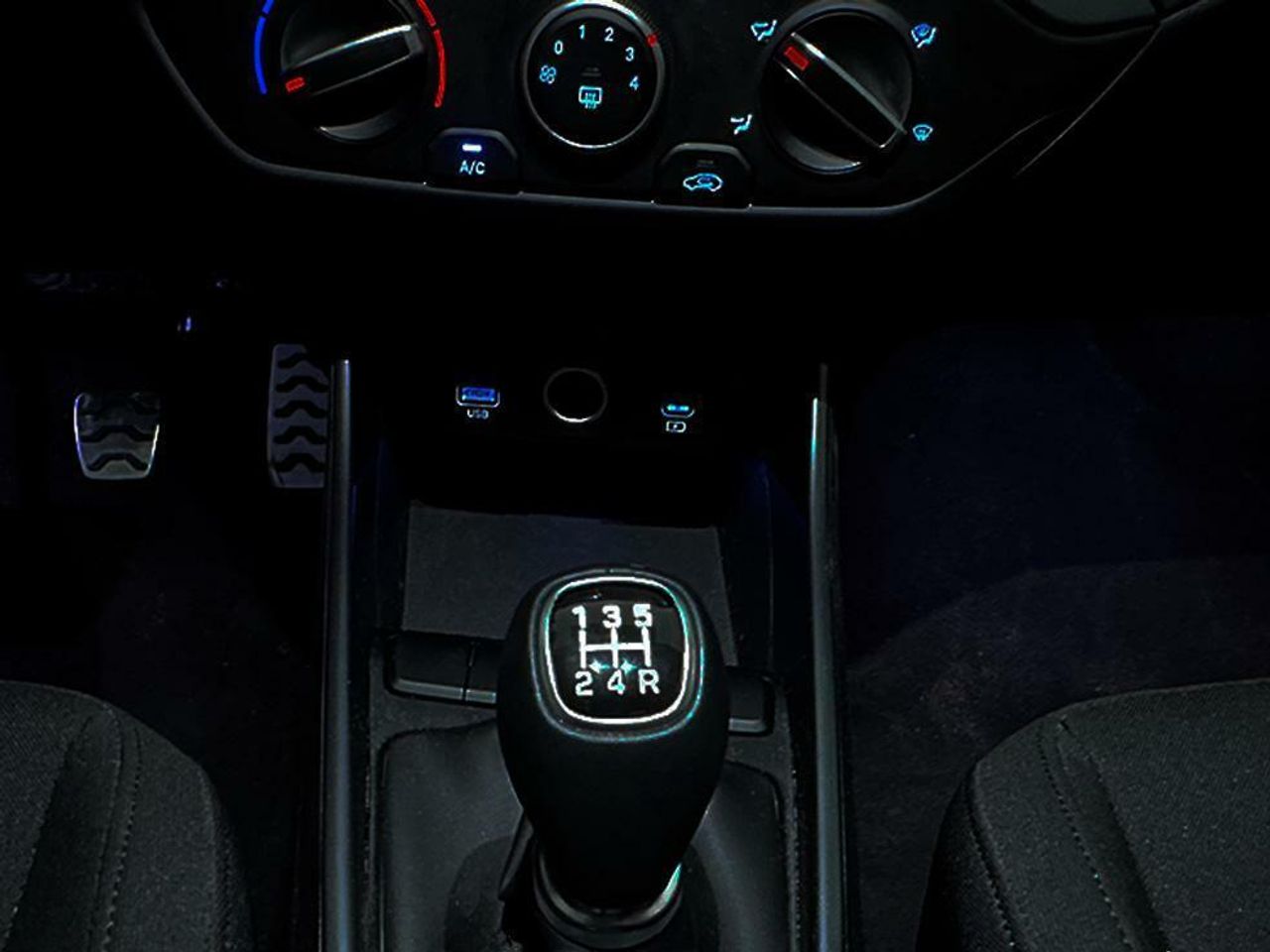 Foto Hyundai Bayon 14