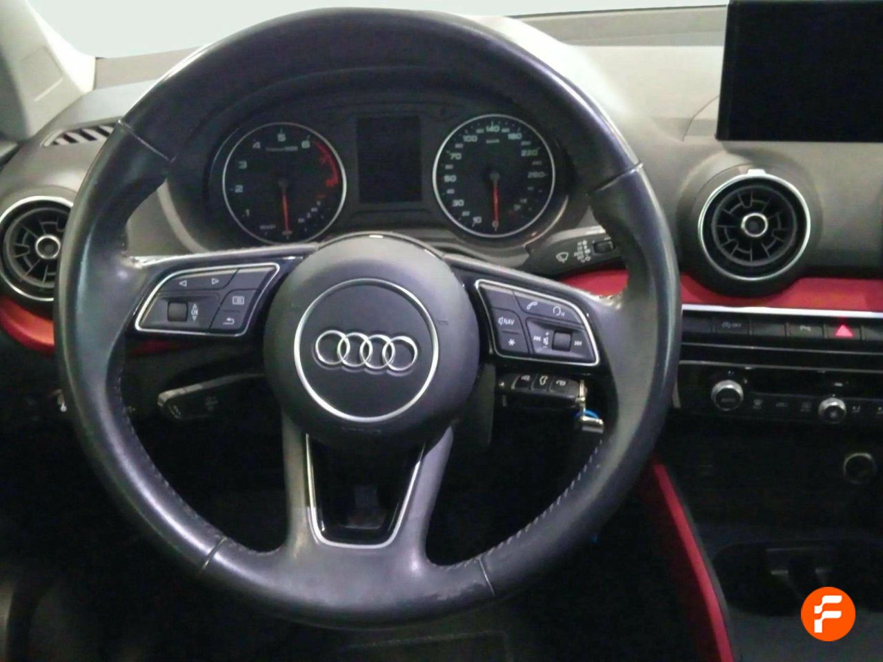 Foto Audi Q2 12