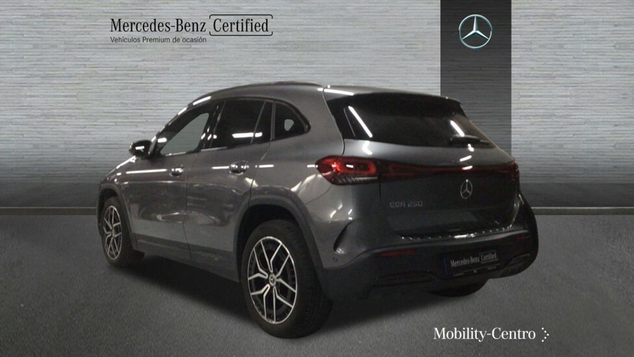 Foto Mercedes-Benz EQA 4