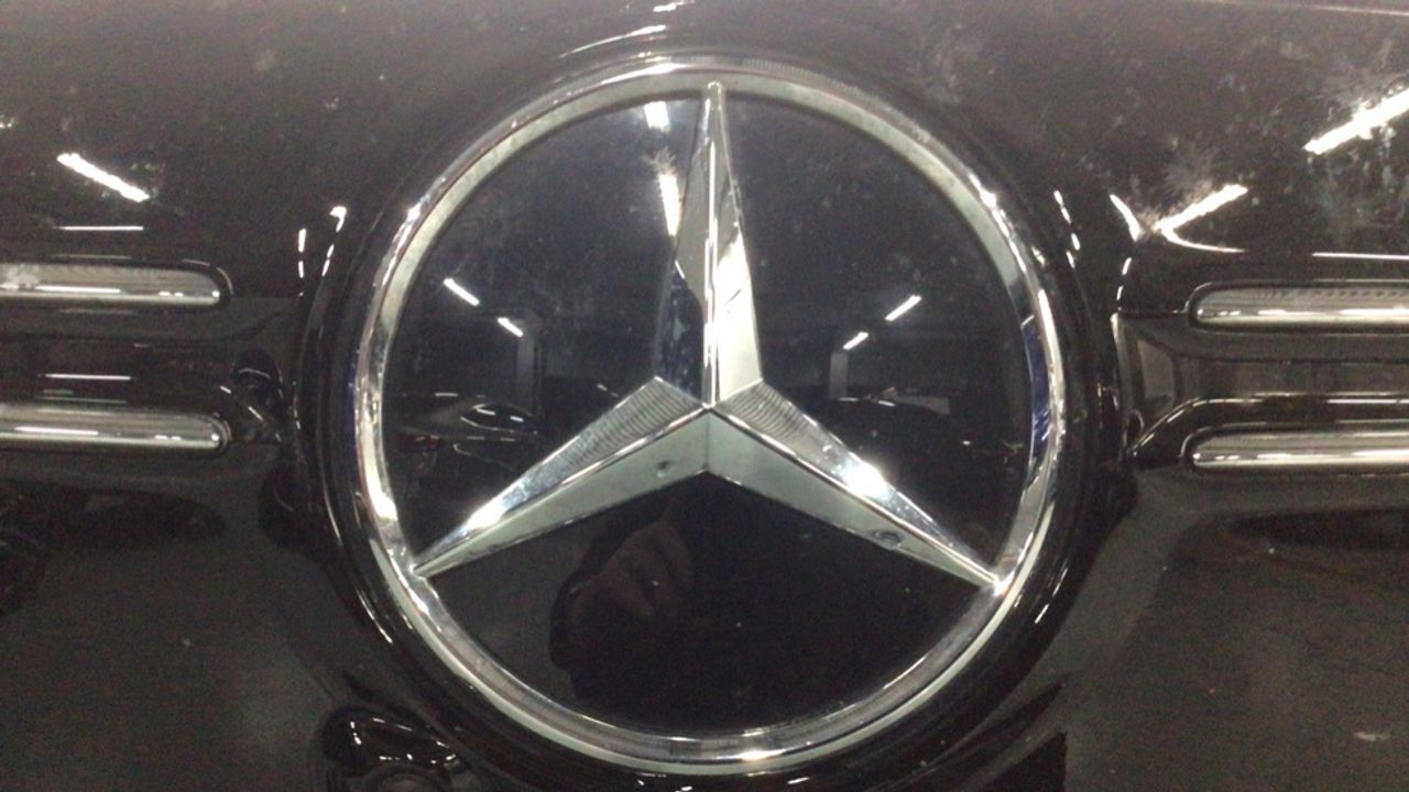 Foto Mercedes-Benz EQA 14