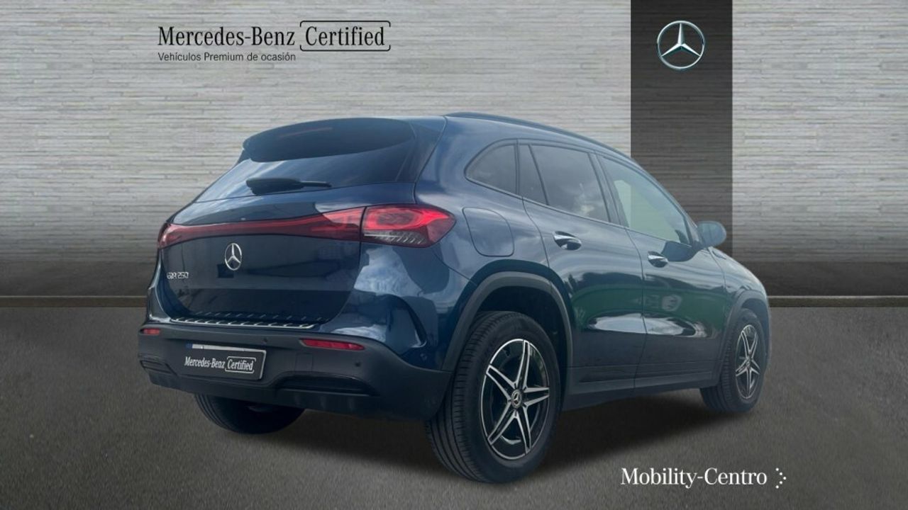 Foto Mercedes-Benz EQA 2