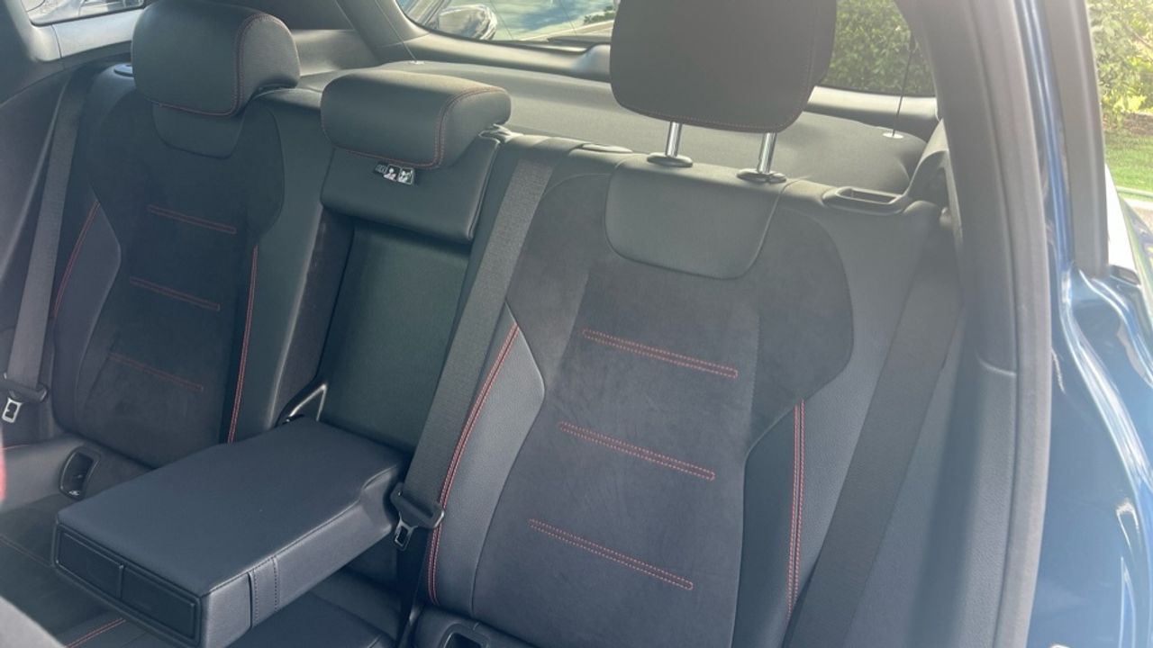 Foto Mercedes-Benz EQA 11