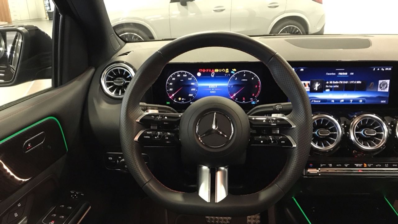 Foto Mercedes-Benz Clase B 9
