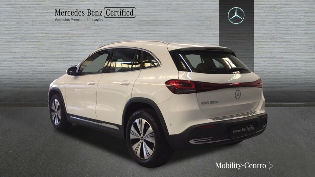 Foto Mercedes-Benz EQA 4