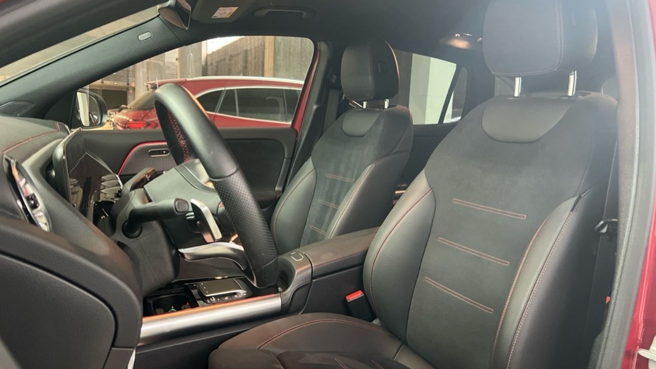 Foto Mercedes-Benz EQA 7
