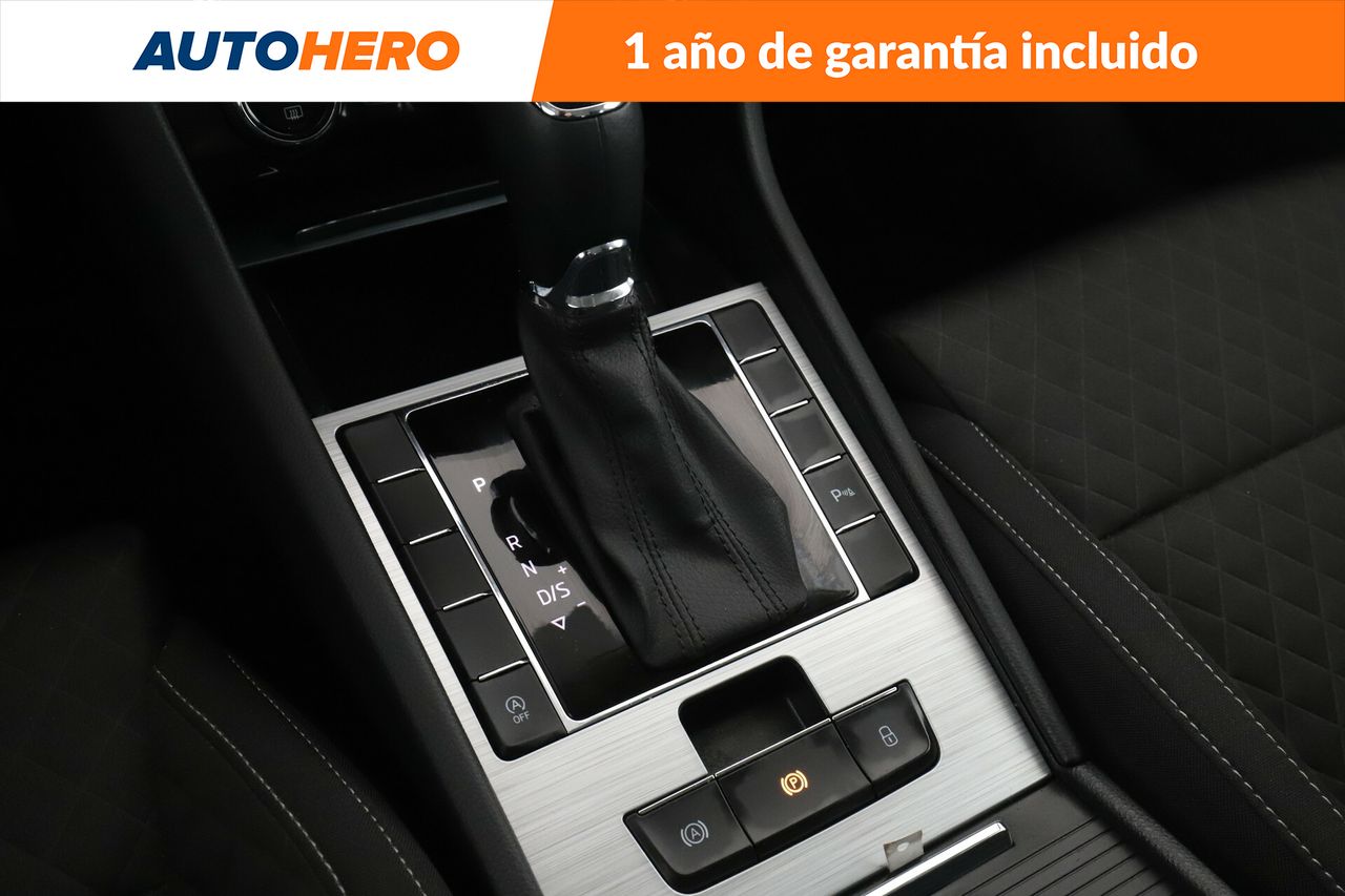 Foto Skoda Superb 17