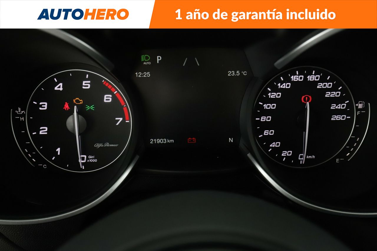 Foto Alfa Romeo Stelvio 20
