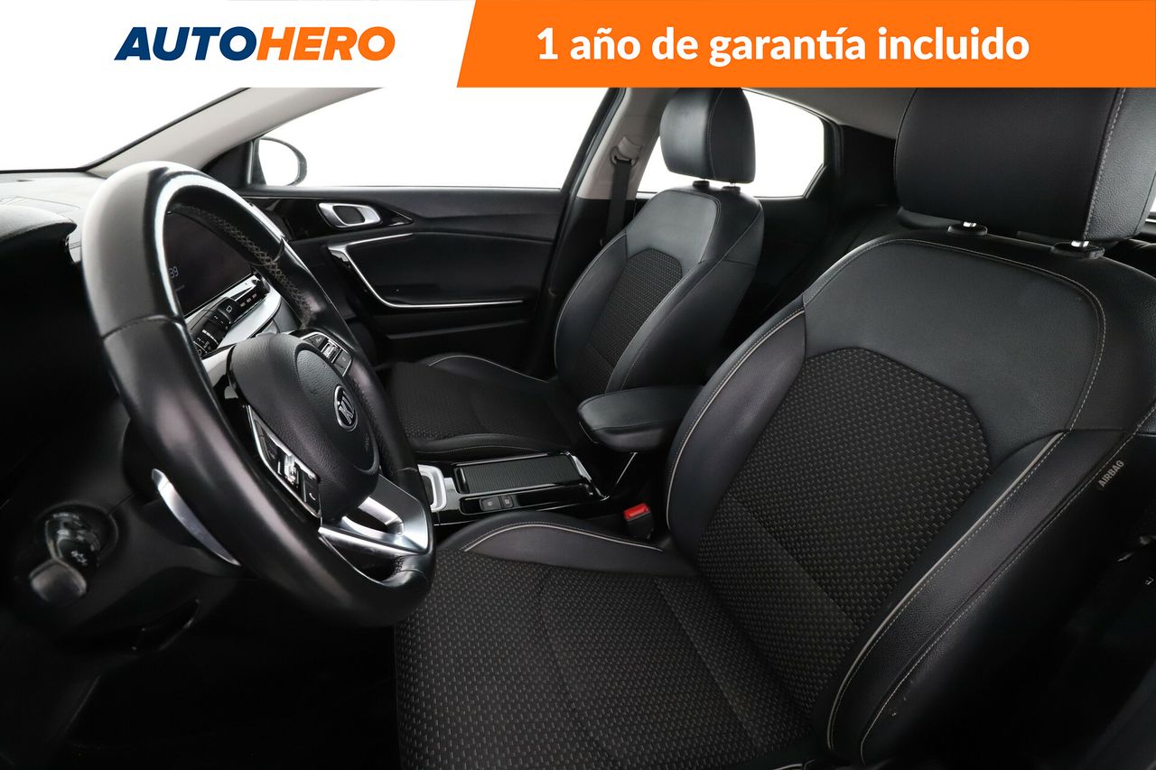 Foto Kia XCeed 10