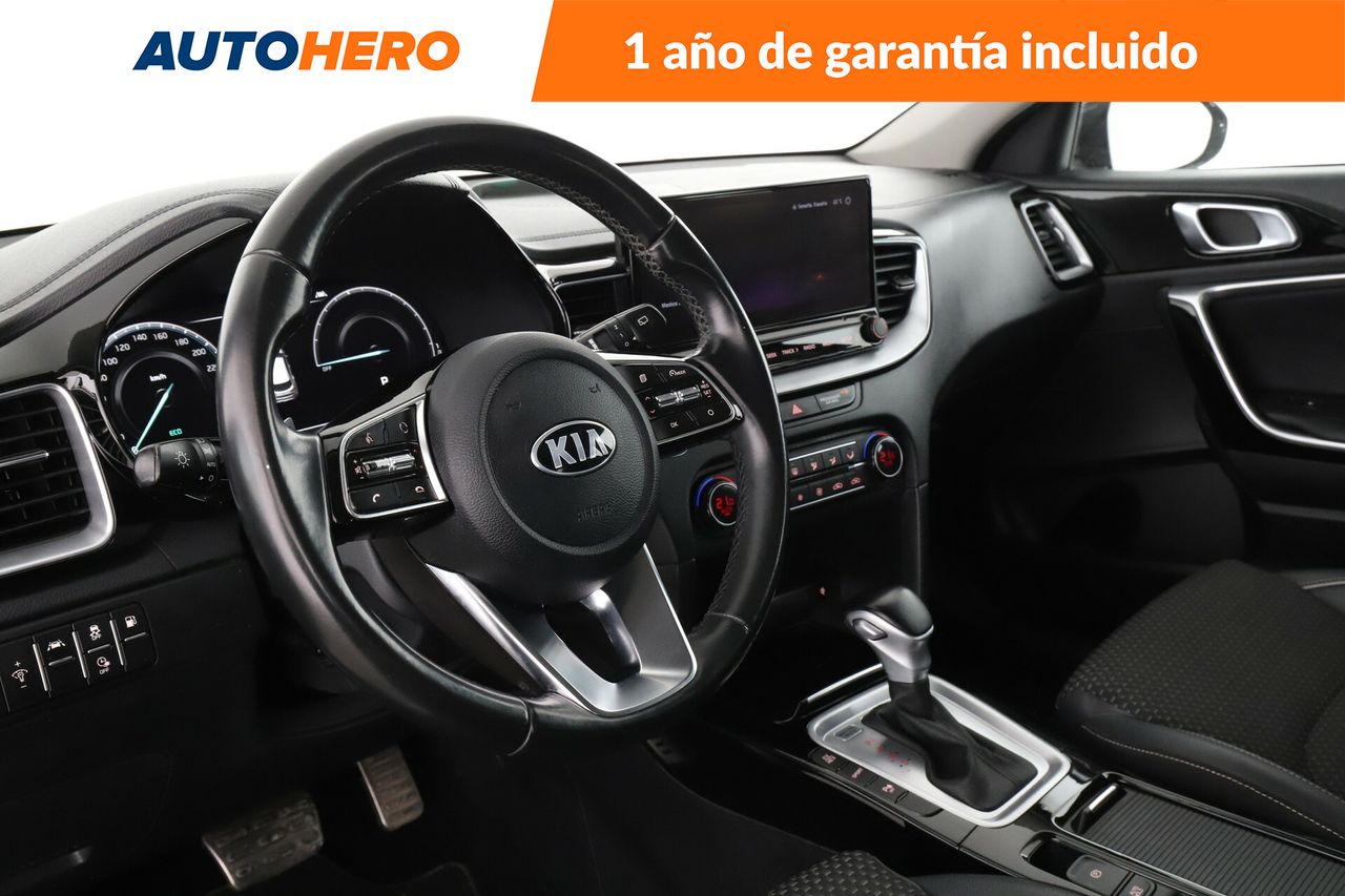 Foto Kia XCeed 11