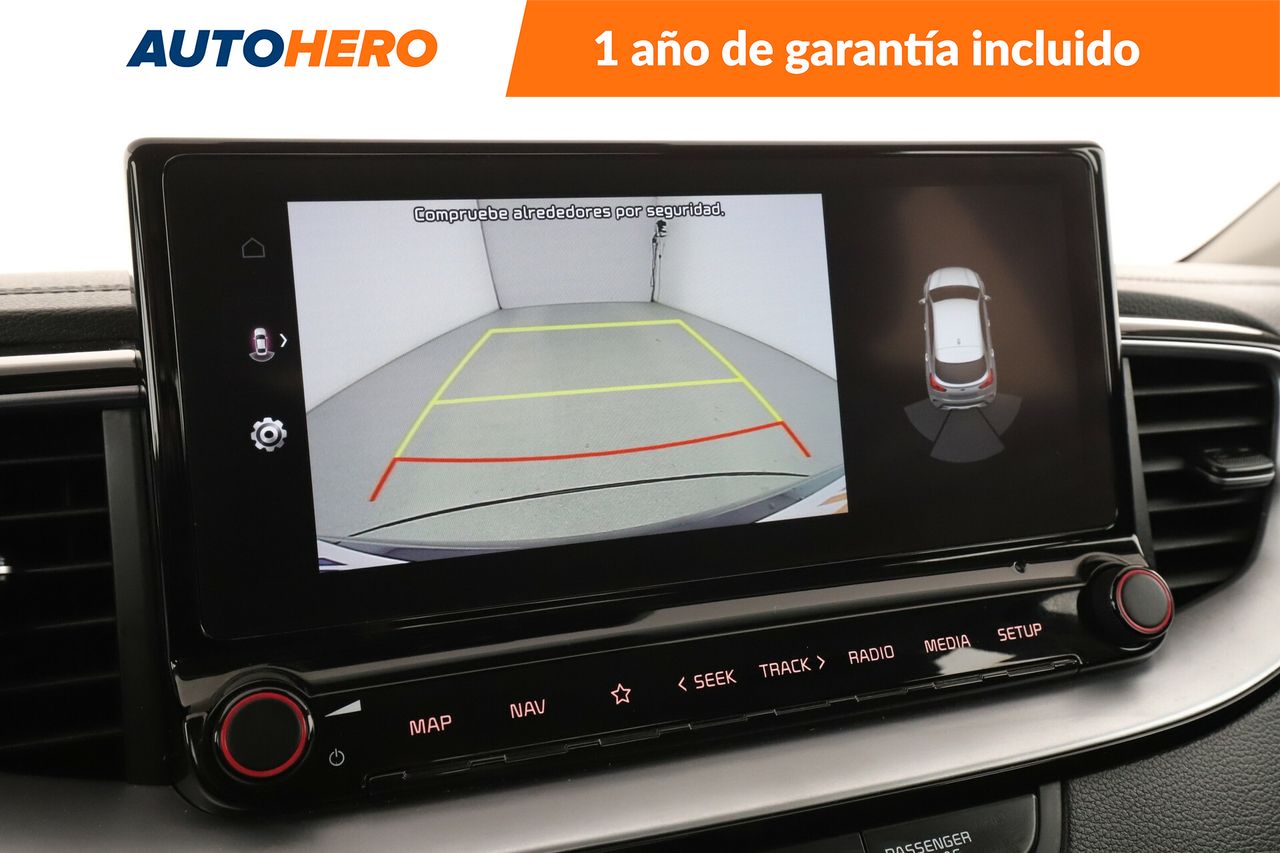 Foto Kia XCeed 28