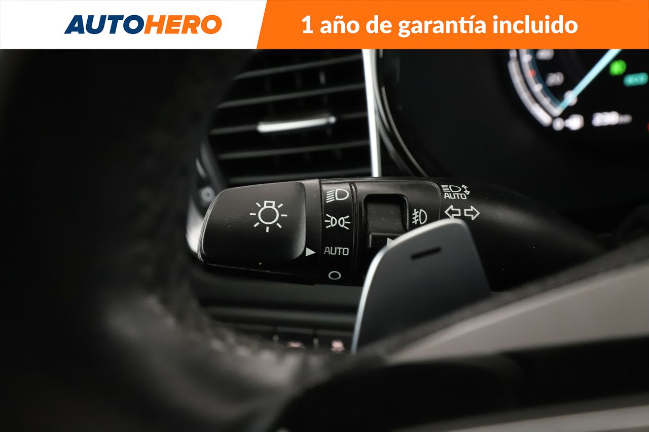 Foto Kia XCeed 37