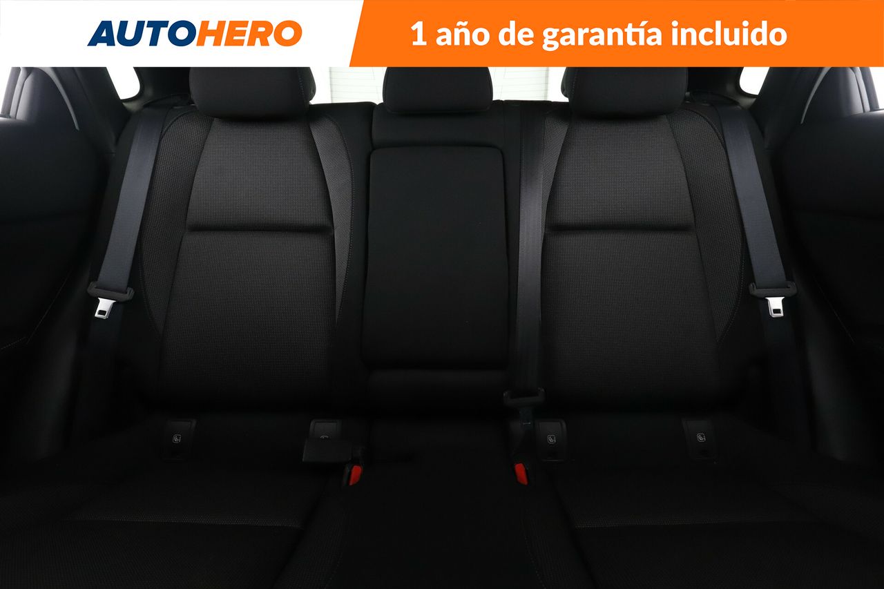 Foto Mazda CX-30 16