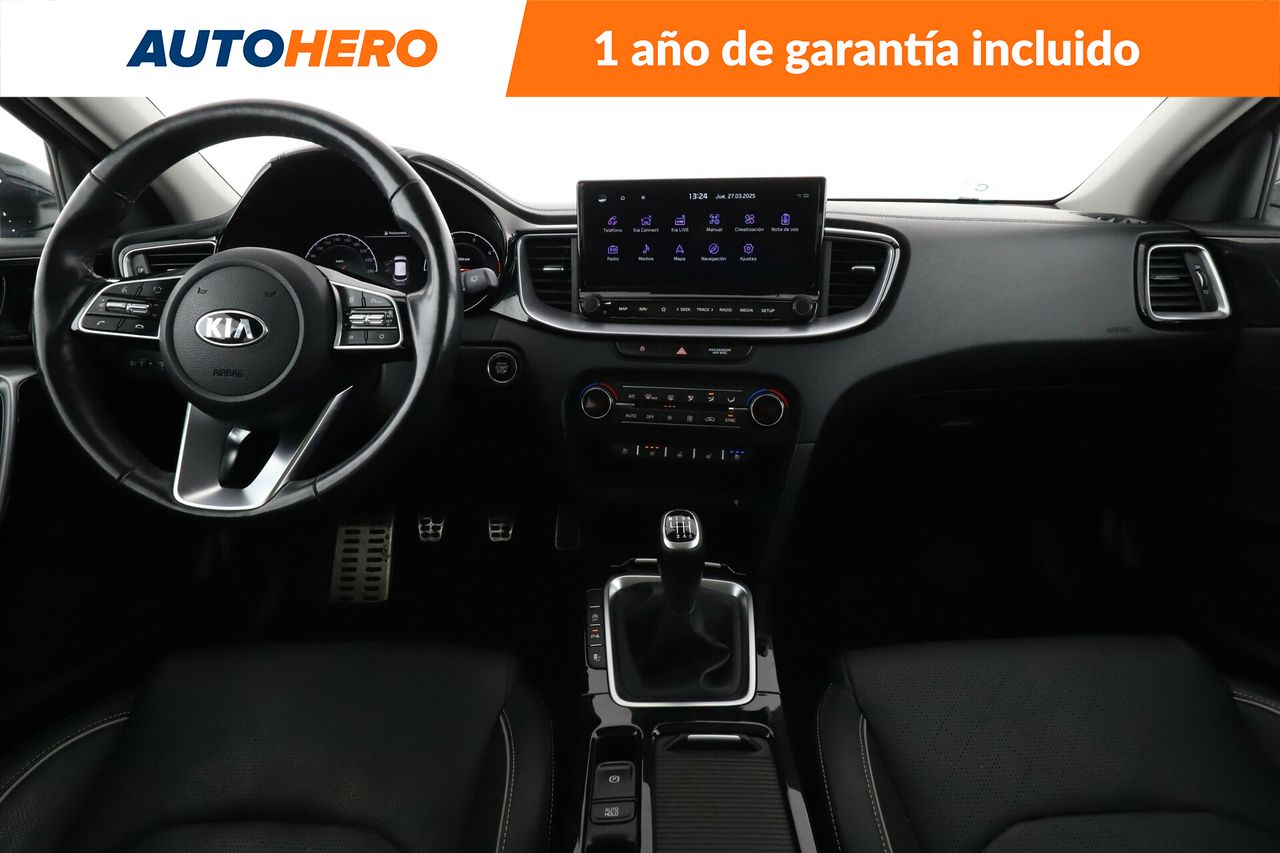 Foto Kia XCeed 12