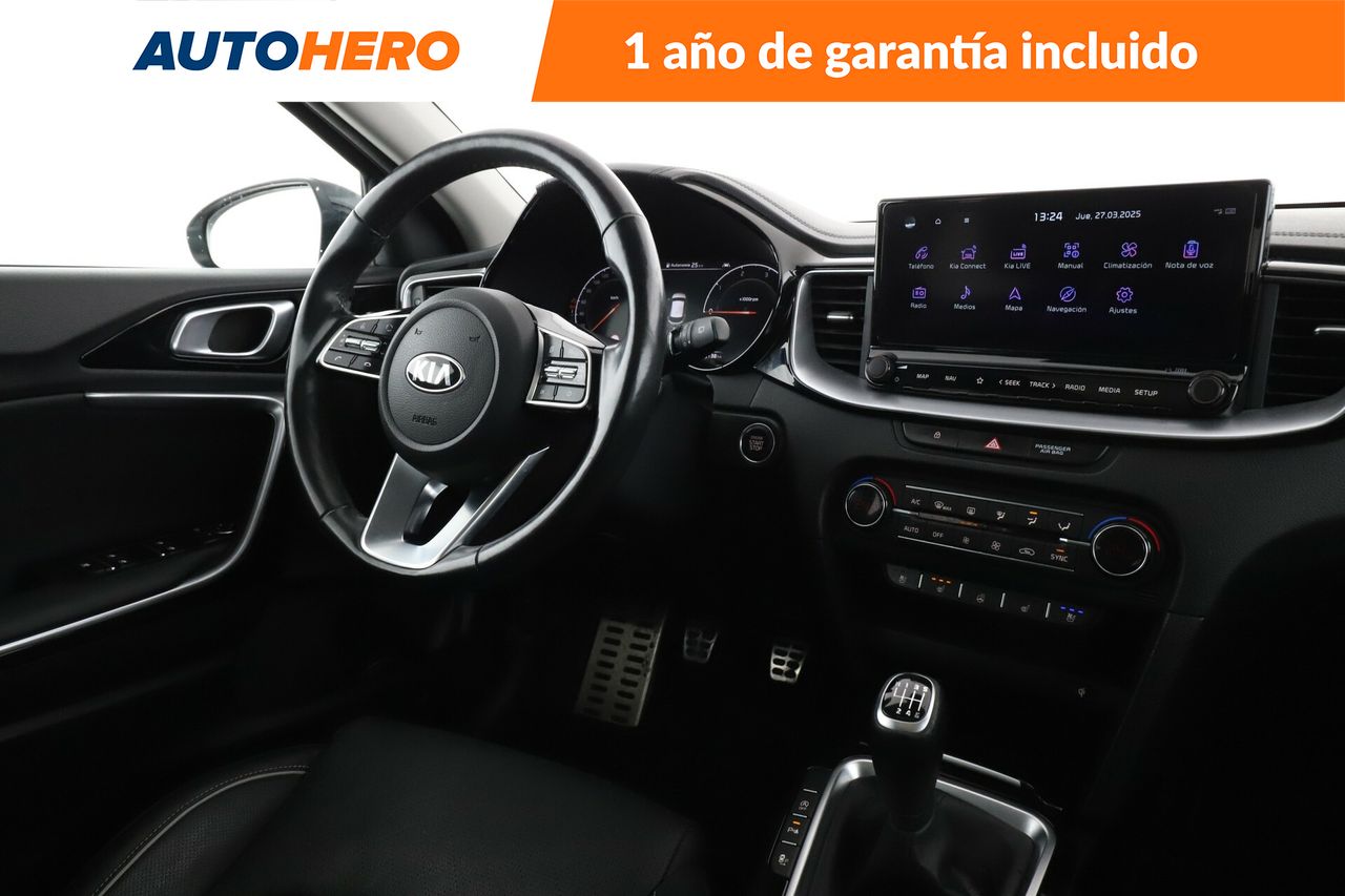 Foto Kia XCeed 13